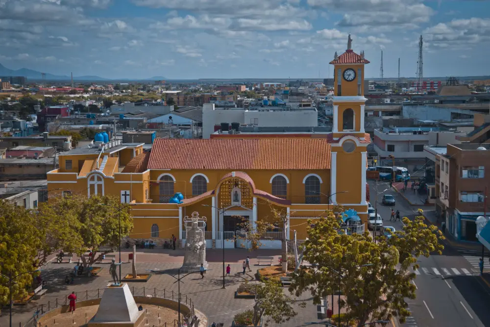 Síntesis Curricular de Guillermo de León Calles